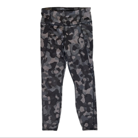 Athleta Lightning Stash Pocket Camo 7/8 Tight In Supersonic - Picture 4 of 11